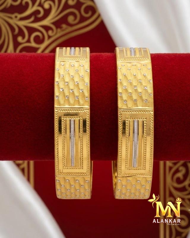 22K Gold Churi 28.44g — M N Alankar Palace, Rourkela