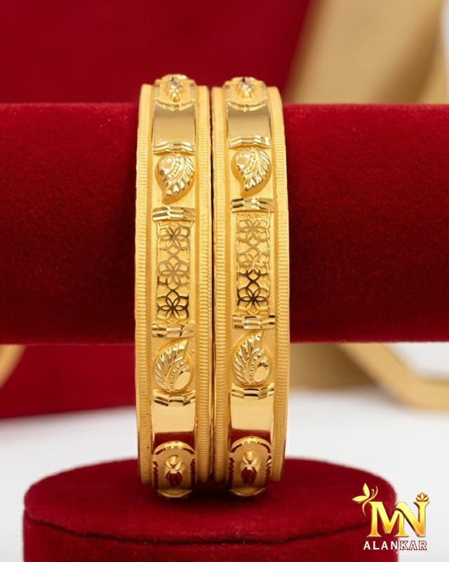 22K Gold Churi 33g — M N Alankar Palace, Rourkela