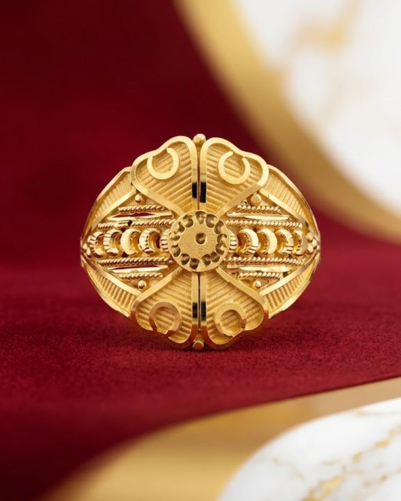 22K Gold Ladies Ring 2.87g — M N Alankar Palace, Rourkela