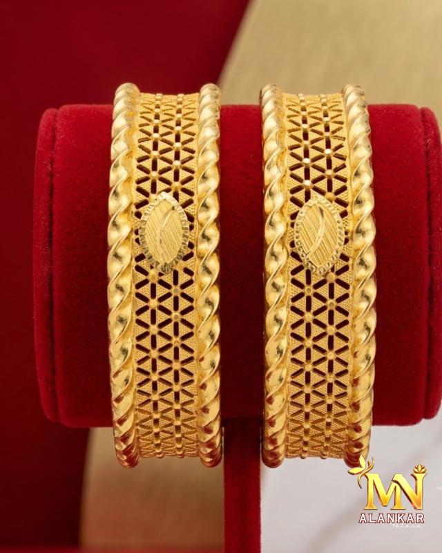 22K Gold Churi 34.1g — M N Alankar Palace, Rourkela