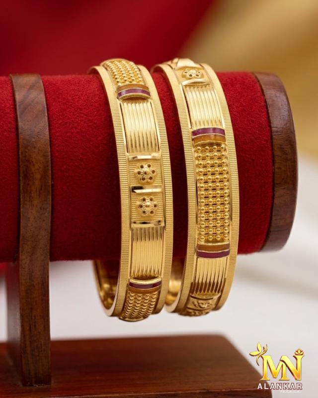 22K Gold Churi 35g — M N Alankar Palace, Rourkela